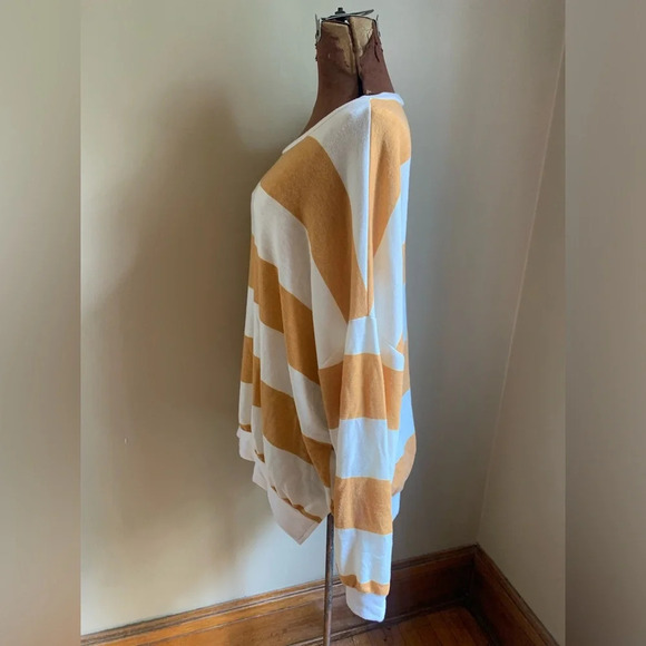 Fantastic fawn sweatshirt, striped oversized - Picture 6 of 8